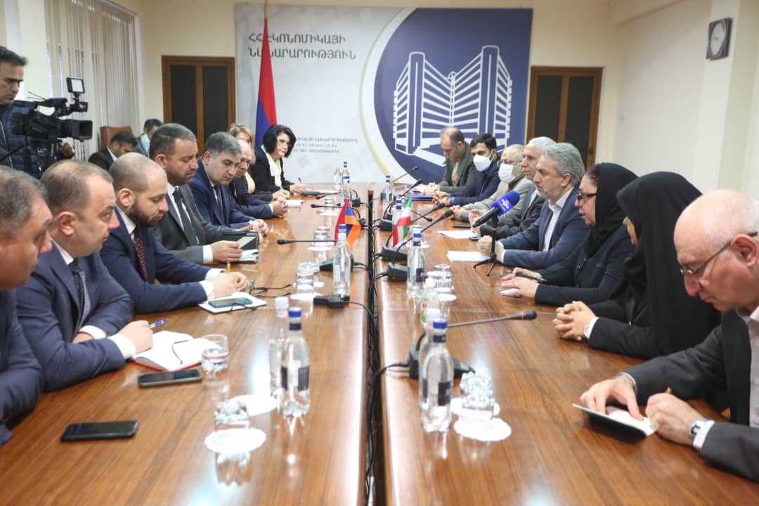آمادگی ایران برای سرمایه‌گذاری مشترک برای تولید خودرو در ارمنستان