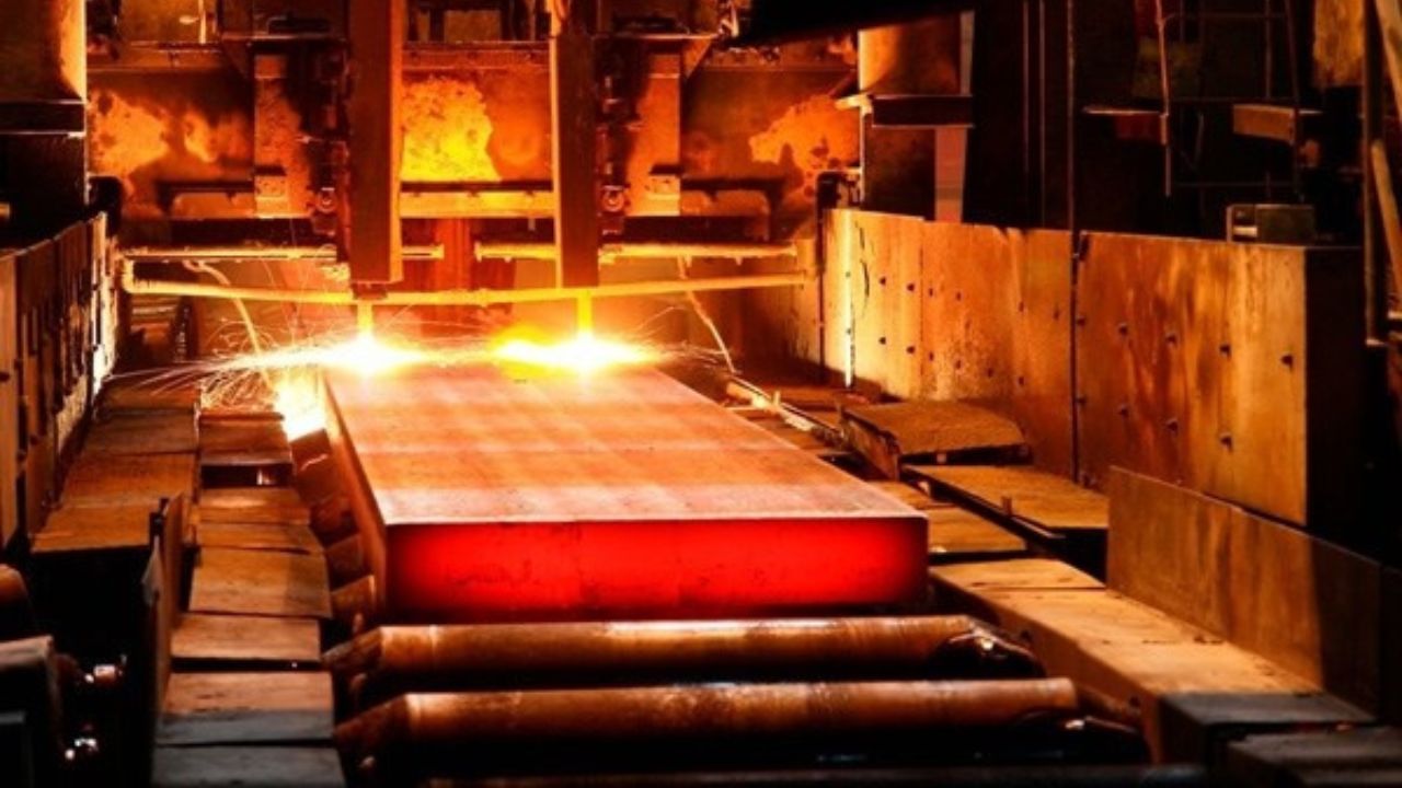 ۴۳ میلیون تن فولاد خام و محصولات فولادی در کشور تولید شد