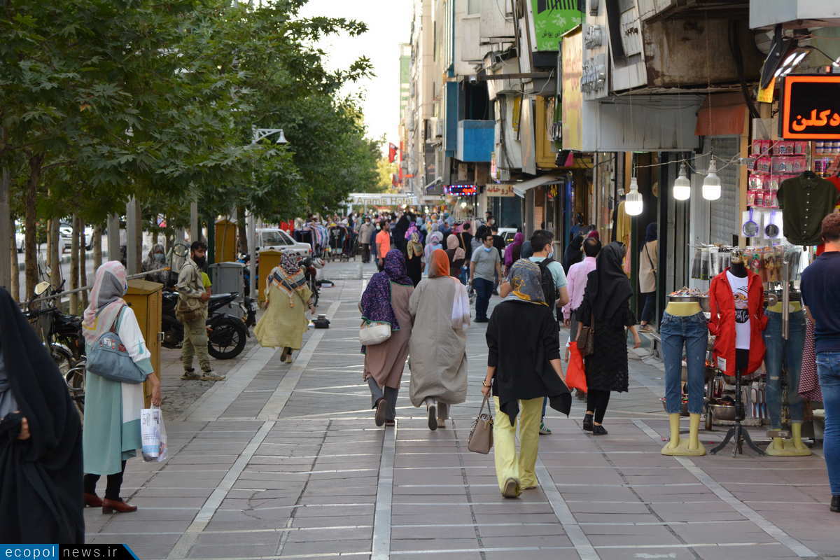 یک میلیون و ۳۰۰ هزار خانوار ایرانی در فقر مطلق هستند