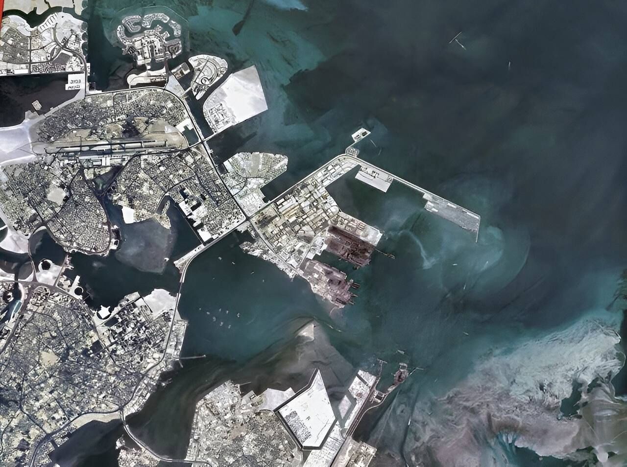 انتشار تصاویر ماهواره بومی نور۲ از پایگاه ناوگان پنجم دریایی آمریکا