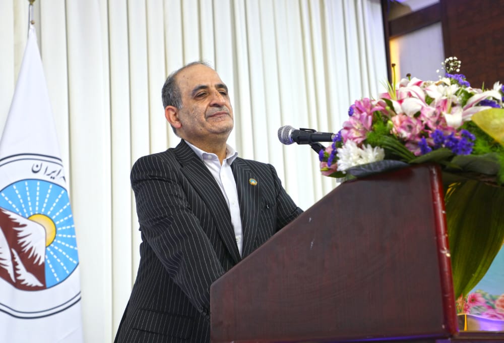 عضو هیات مدیره بیمه ایران: باید سند راهبردی و مگا پروژه‌ها را به جدیت دنبال کنیم
