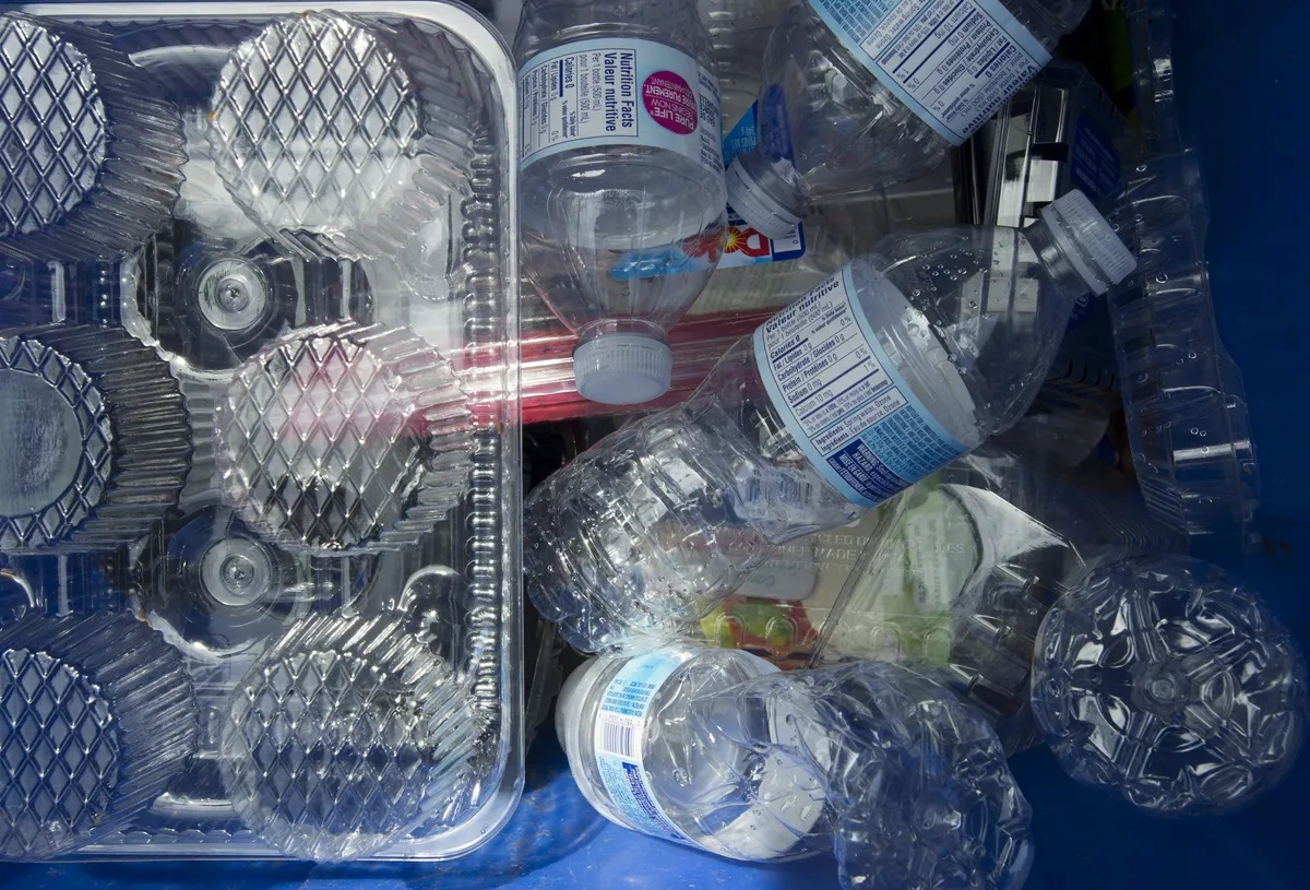 کانادا تولید و واردات پلاستیک‌های یکبار مصرف «مضر» را از ماه دسامبر ممنوع کرد