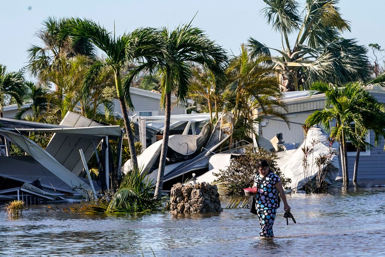 ایلان ماسک با اینترنت استارلینک به طوفان‌زدگان «ایان» کمک رسانی می‌کند
