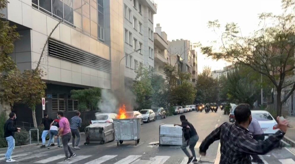 گزارش ایرنا از اعتراضات روز ۱۶ مهر در تهران و برخی شهر‌ها