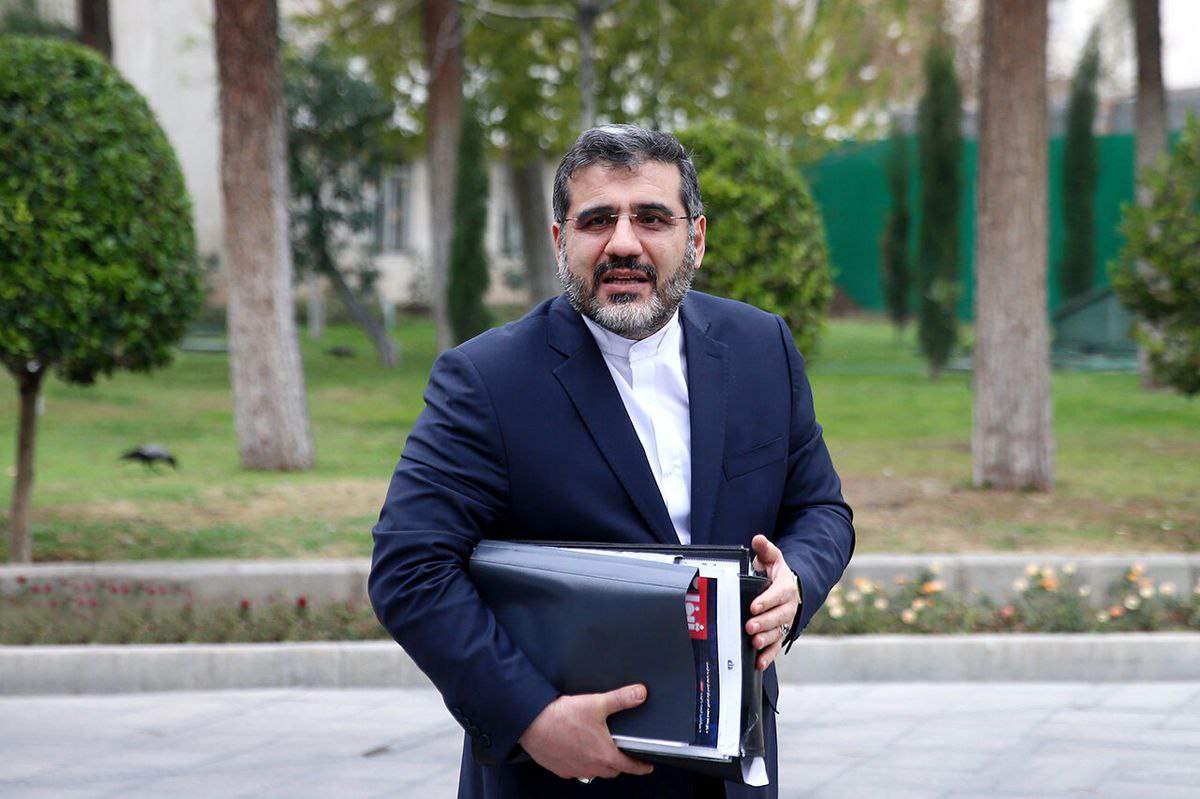 واکنش وزیر ارشاد به خبر ممنوع الورودی «نازنین بیاتی» به مشهد