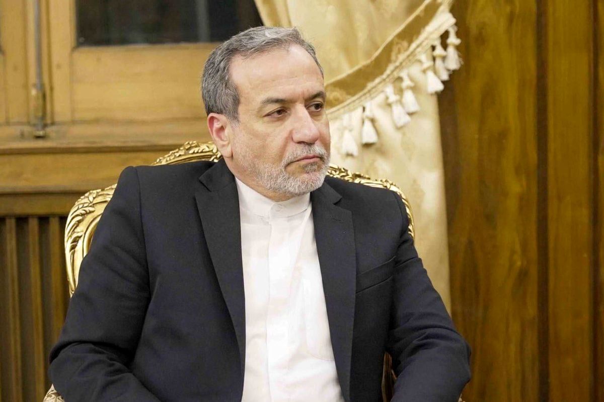 عباس عراقچی پیام رهبر انقلاب را به مسکو  برد